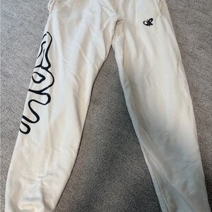 olivia rodrigo sour merch